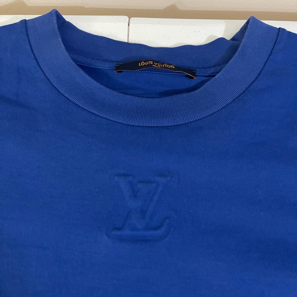 LOUIS VUITTON Vibrant Blue T-Shirt Embossed Logo